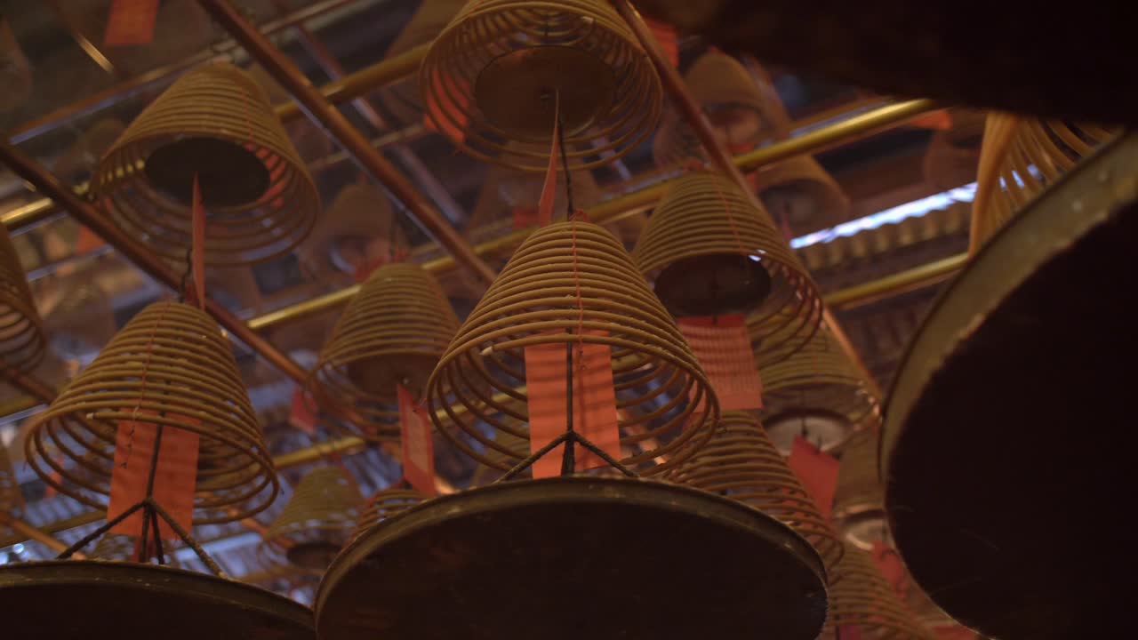 man mo templo bobinas de techo