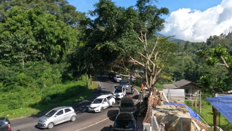 conditions in the tourist area of kopeng semarang before noon began to creep in crowded on the 2nd day of eid 2022.