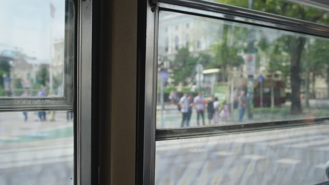 Vista della città da un tram a Vienna