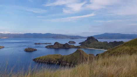 video de la isla de padar en el parque nacional de komodo, indonesia