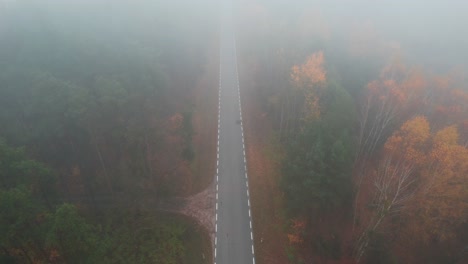 안개로  ⁇ 인 도로. 독일의 공중