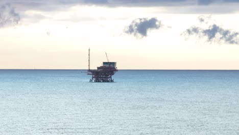 Plataforma-De-Extracción-De-Gas-En-El-Mar-Adriático.