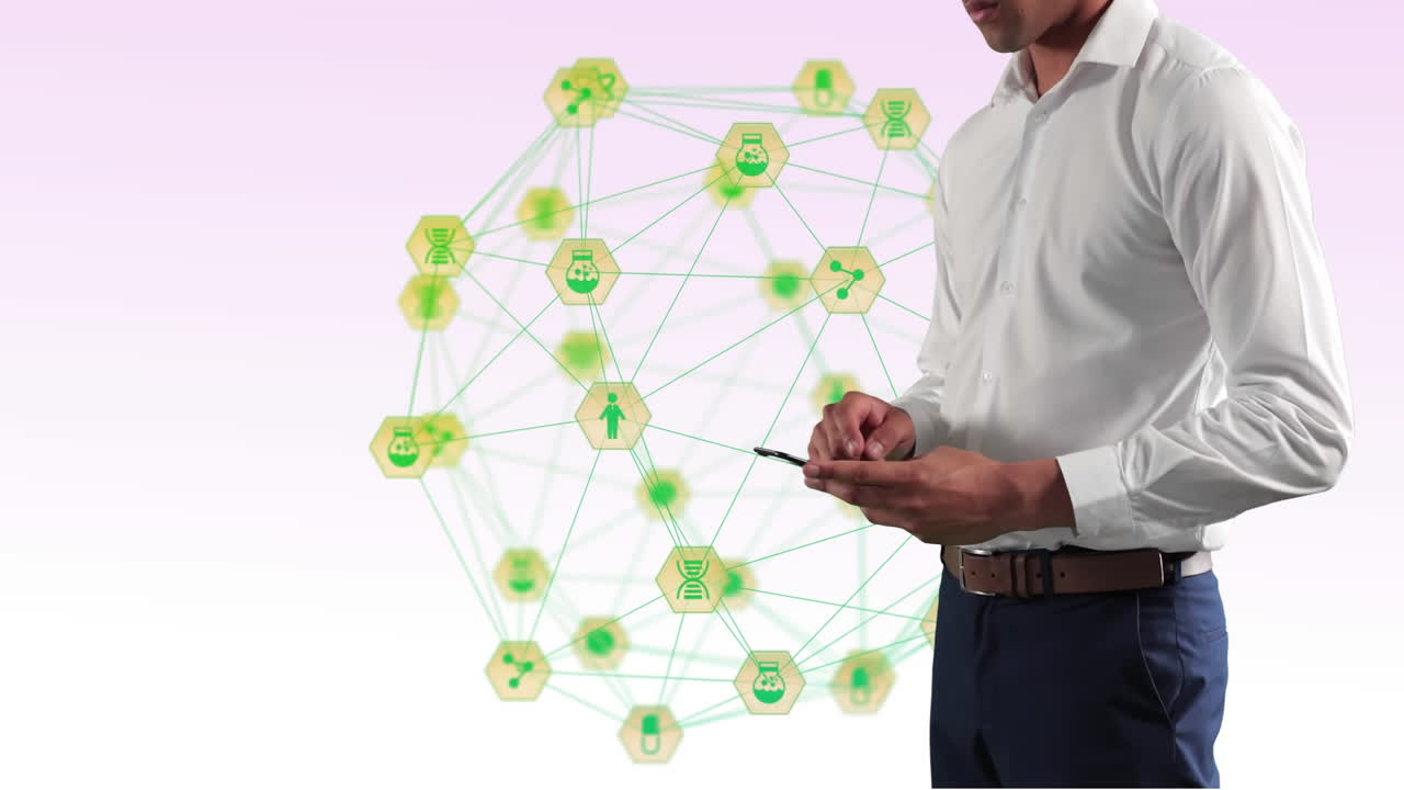 hombre de negocios usando un teléfono inteligente contra un globo de iconos digitales