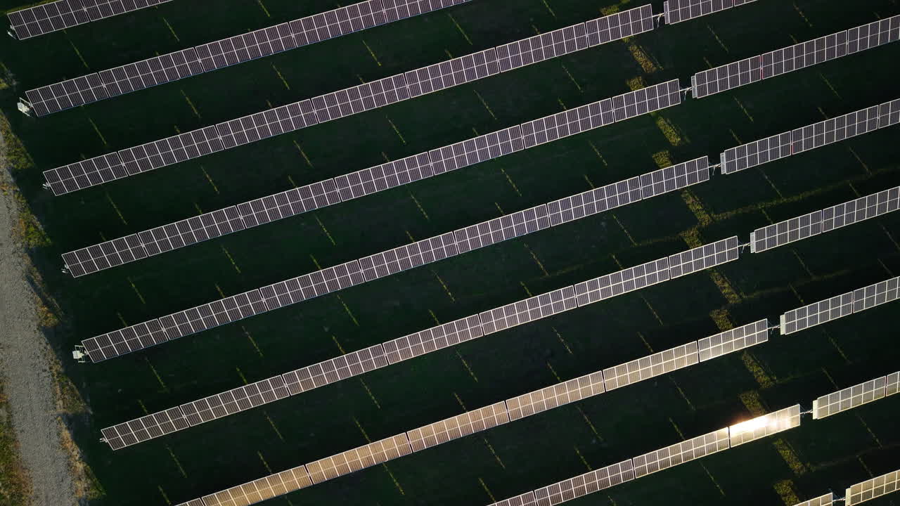 태양 전지 패널 농장 의 공중 사진