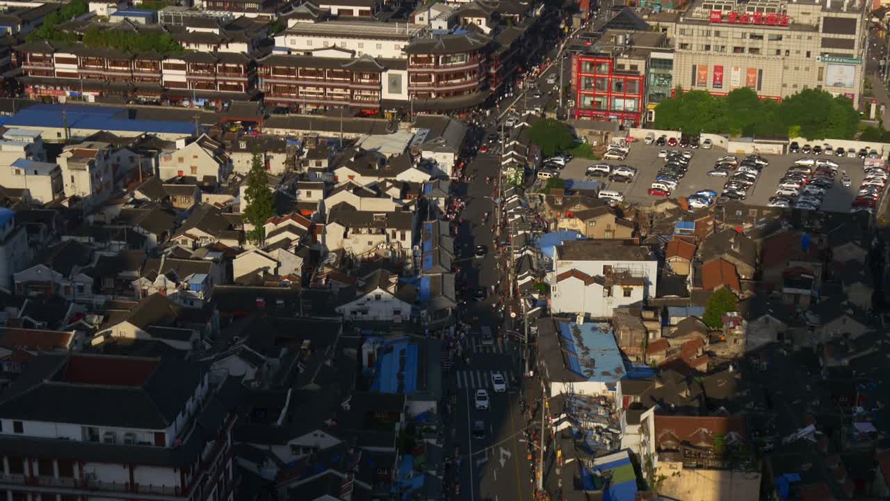 상하이 시의 오래된 블록 지붕 파노라마 4k
