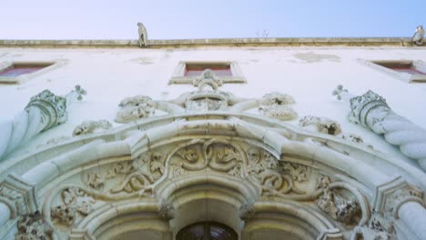 Alte-Portugiesische-Klosterfliesenmuseumshaustürfassade