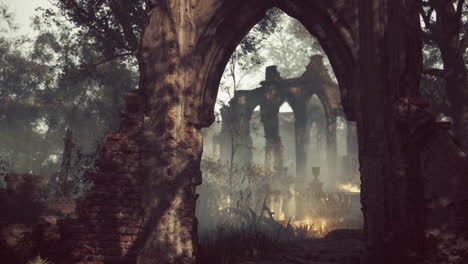 ruinas de una antigua iglesia en un bosque de niebla