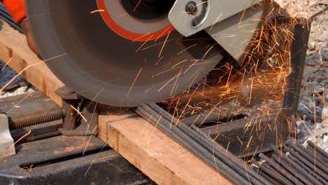 corte de metales con molienda