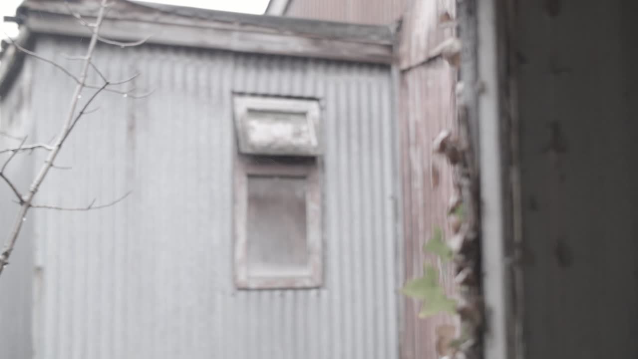 창보기 묵시적인 폐허가 된 건물