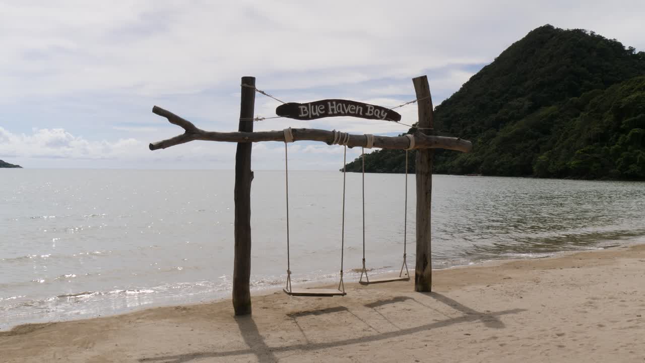 Popular Picturesque Place, Tropical Island Getaway, Iconic Travel Swing