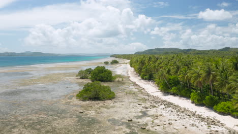 Luftaufnahme-Der-Tropischen-Insel-Siargao-Mit-Palmen-Und-Weißen-Sandstränden-Auf-Den-Philippinen