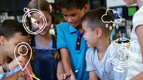 niños estudiando juntos con animación de geografía y clima sobre ellos
