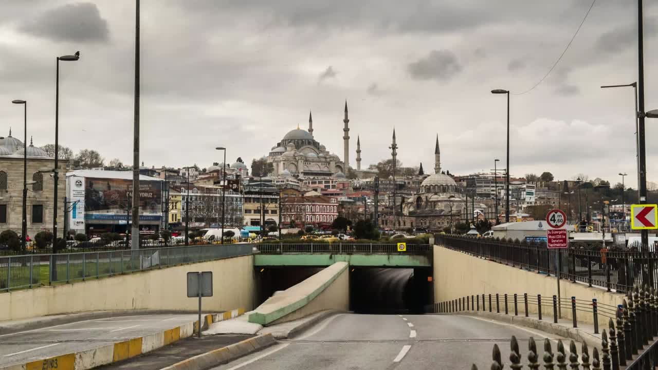 istanbul eminonu en invierno, un lapso de tiempo de mal humor