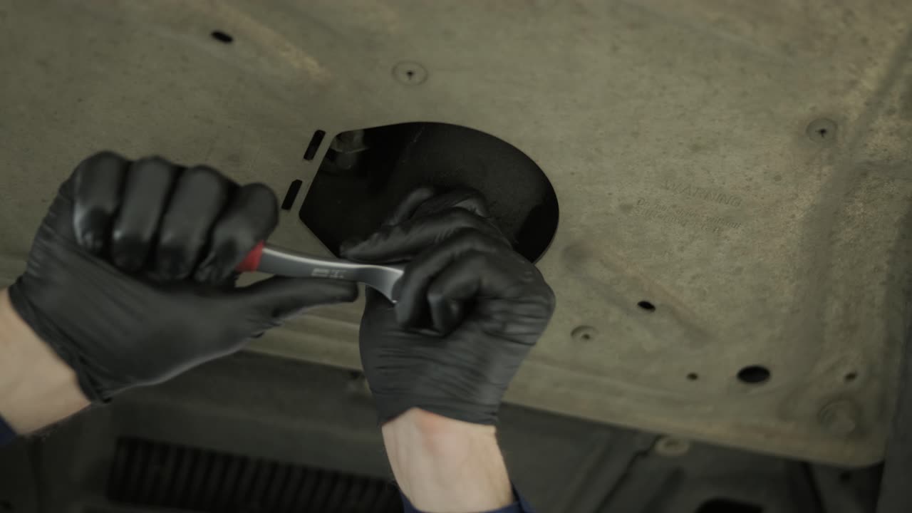 자동차 바닥 수리