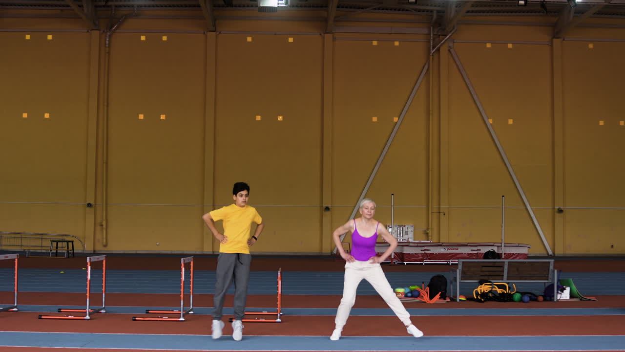 entrenamiento de mujeres y niños mayores