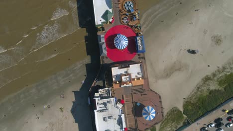 Birds-eye-view-of-the-Pleasure-Pier-in-Galveston,-Texas