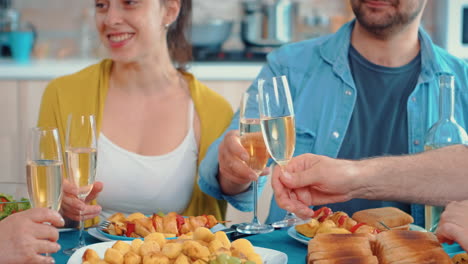 Toasting-during-the-dinner