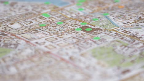 mapa de la ciudad con marcadores