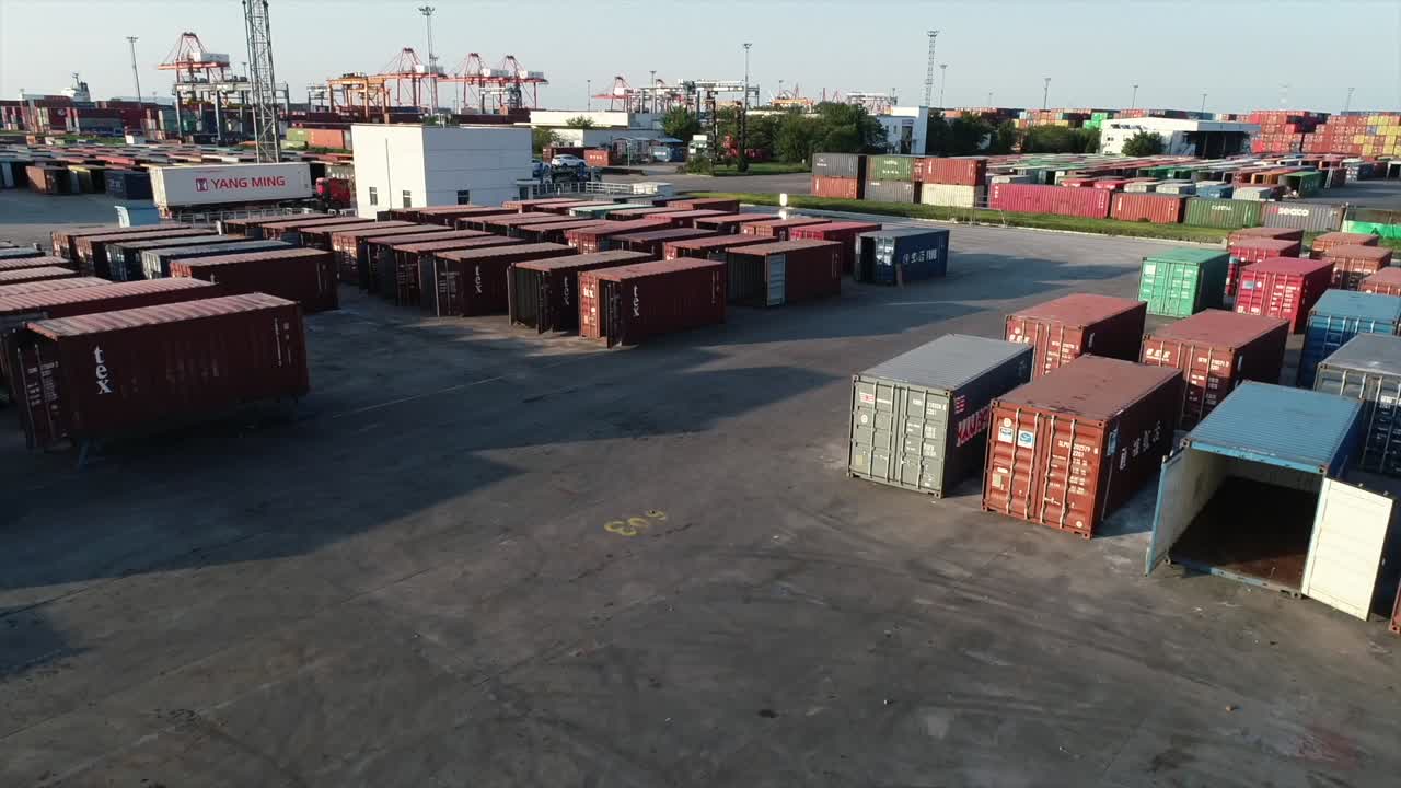 Overhead view of container clusters at Nanjing Port