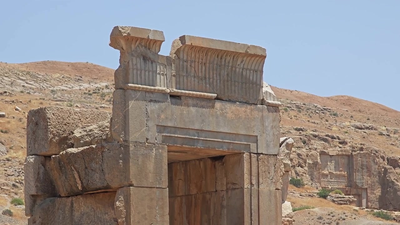 Antiche rovine in pietra di Persepoli in Iran