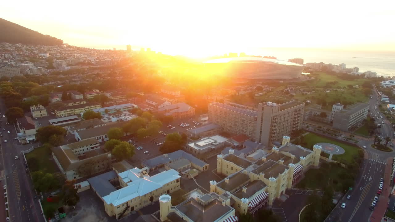 el amanecer de la ciudad del cabo sobre el estadio