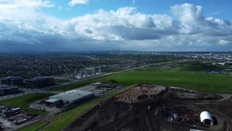 vista aérea del vertedero de eco recycling y energy corp. - calgary, alberta