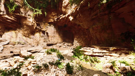 la vista del interior de la cueva de hadas cubierta de plantas verdes auto-iluminadas