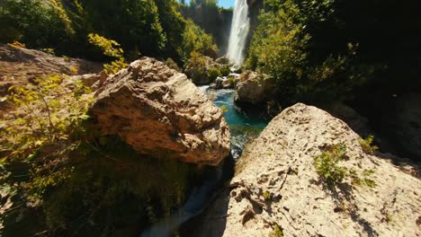 vista aérea de la cascada yerkopru en konya turquía