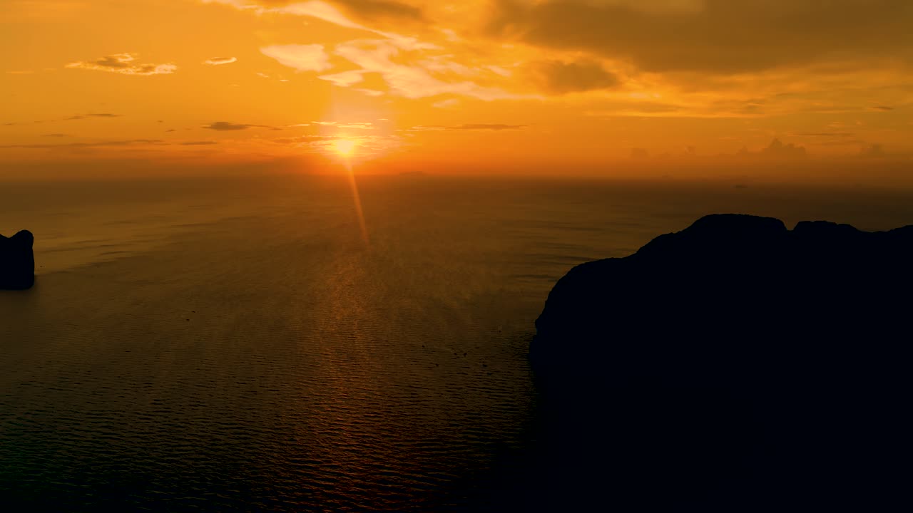 el panorama de las islas phi phi, provincia de krabi, tailandia-tailandia