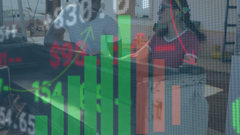 animación del procesamiento de datos financieros sobre personas en la gasolinera