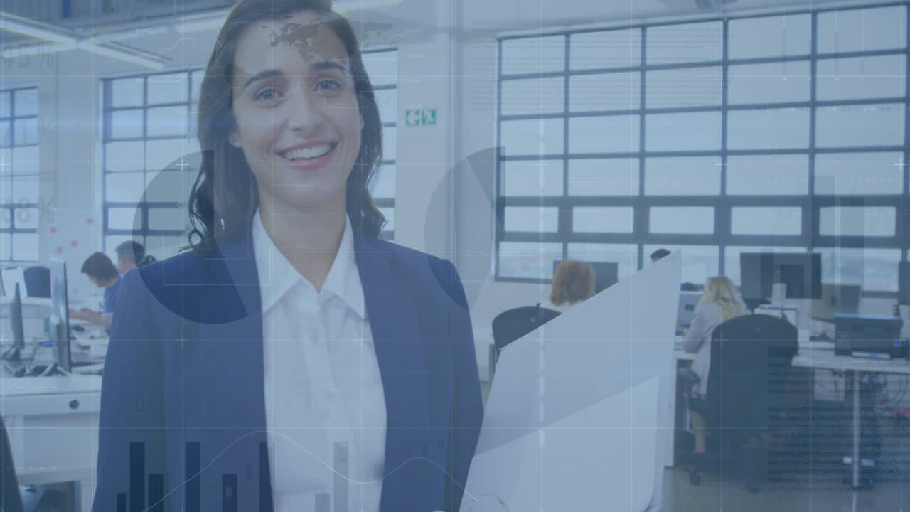 animação de gráficos financeiros sobre feliz empresária caucasiana no escritório