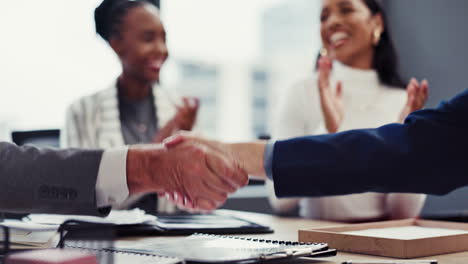 gente de negocios, reunión y apretón de manos