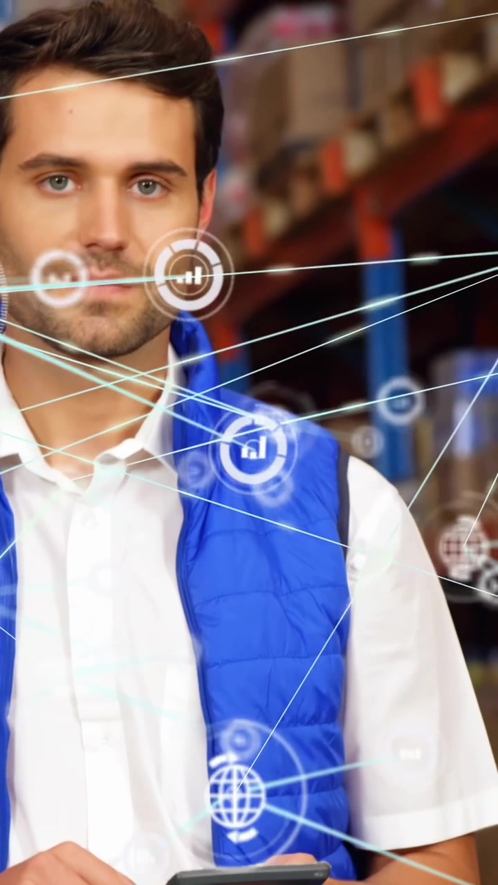 Video verticale: Sovrapposizione AR controllata da dispositivo che appare su un uomo in un corridoio, che tocca il dispositivo e aggiorna le scorte.