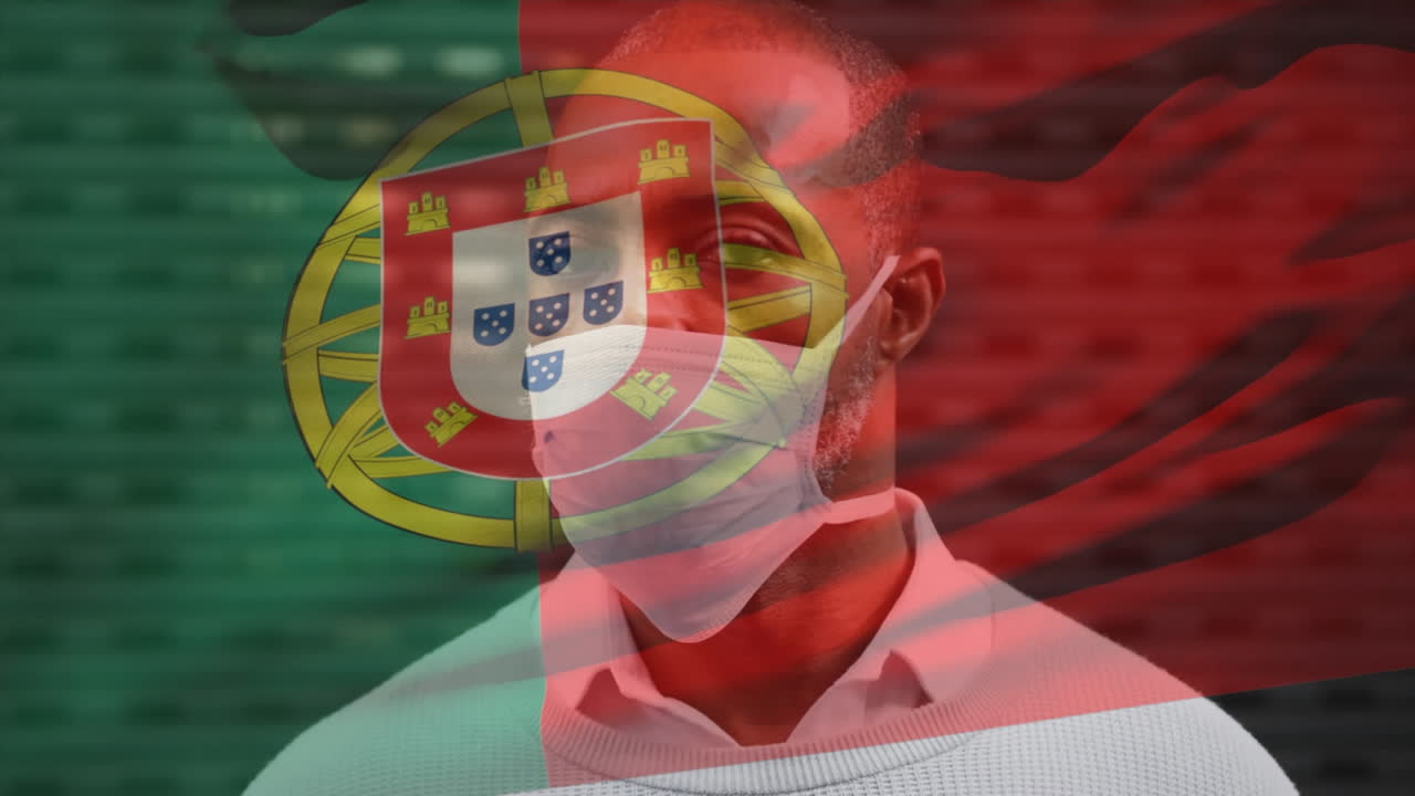 Animação da bandeira de Portugal tremulando sobre homem afro-americano usando máscara facial em rua da cidade