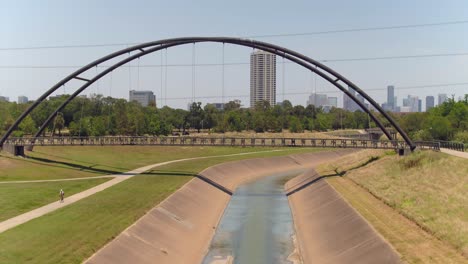 Aerial-of-the-Buffalo-Bayou-in-Houston,-Texas