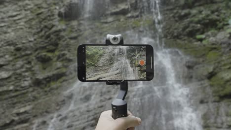 filming a waterfall with a smartphone