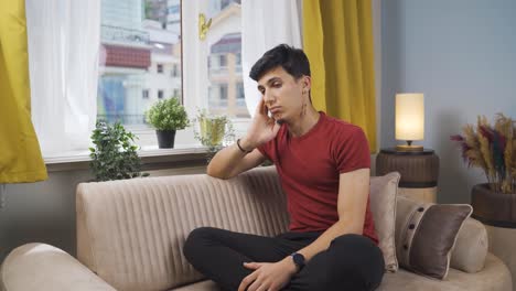 불행하고 불안한 사람. 그 사람은 나쁜 삶을 살고 있습니다.