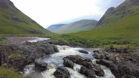 Glencoe-Schottland-Wasser-Strom-Offenbaren