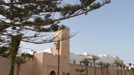 Essaouira's-Medina-with-iconic-clock-tower,-cultural-treasure-in-Morocco