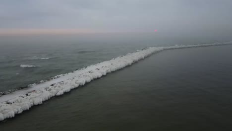 Nebel-Verdeckt-Den-Blick-Auf-Den-Lake-Michigan-Während-Einer-Hitzewelle