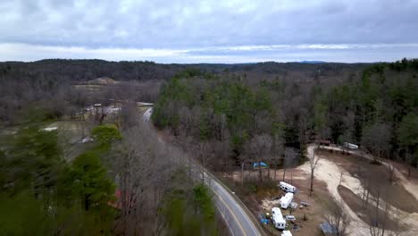 Wohnmobile,-Wohnwagen-Und-Mobilheime-In-Appalachia-In-Der-Nähe-Von-Table-Rock,-North-Carolina