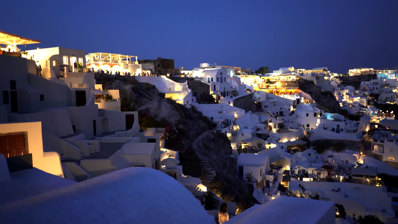 pan de la noche mirando al este de oia en santorini