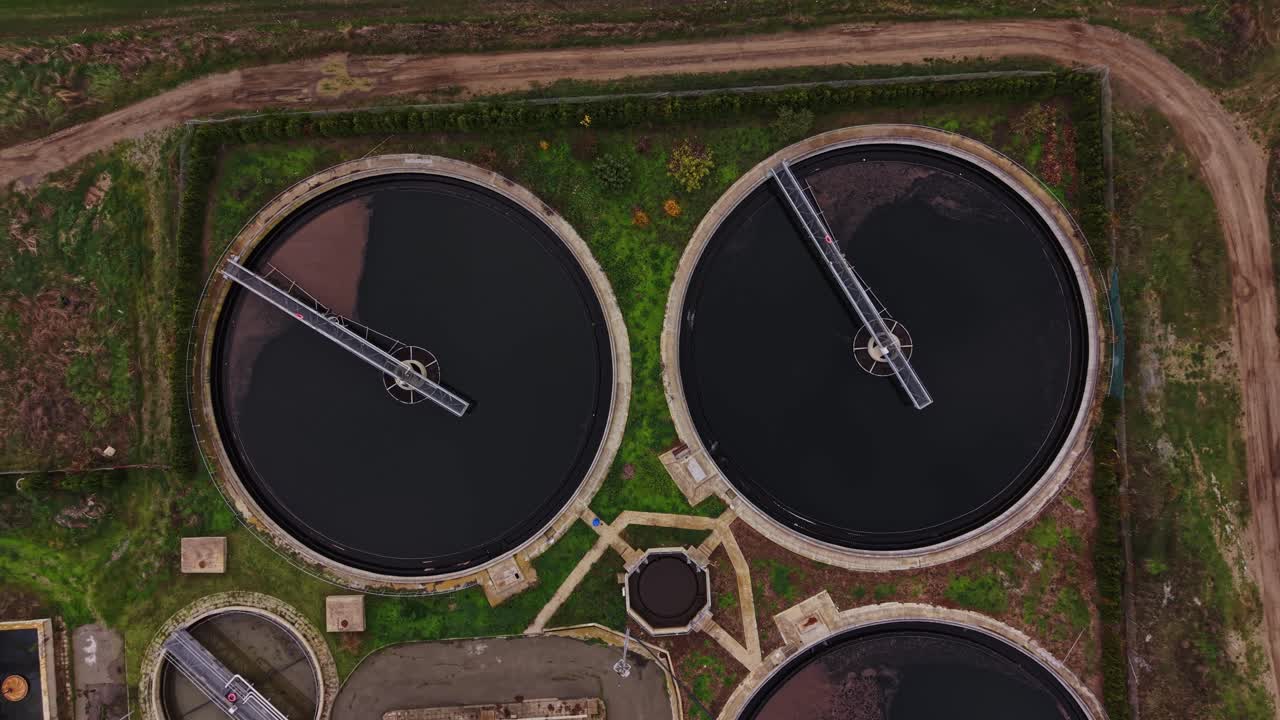 Water treatment facility with large circular tanks and processes