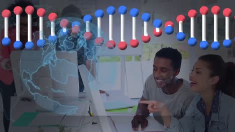animación de la cadena de adn y red global sobre diversos colegas de oficina que trabajan en la computadora