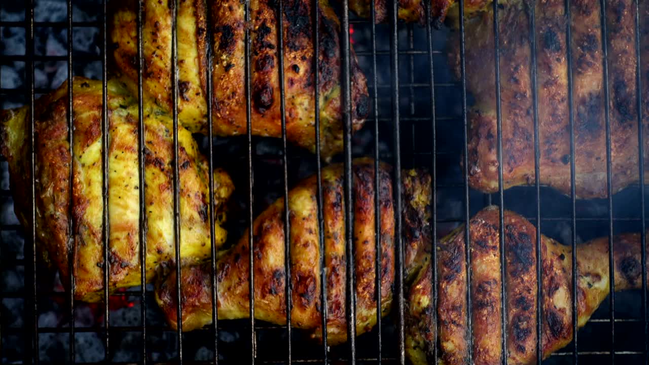 바베큐 그릴 에  고기