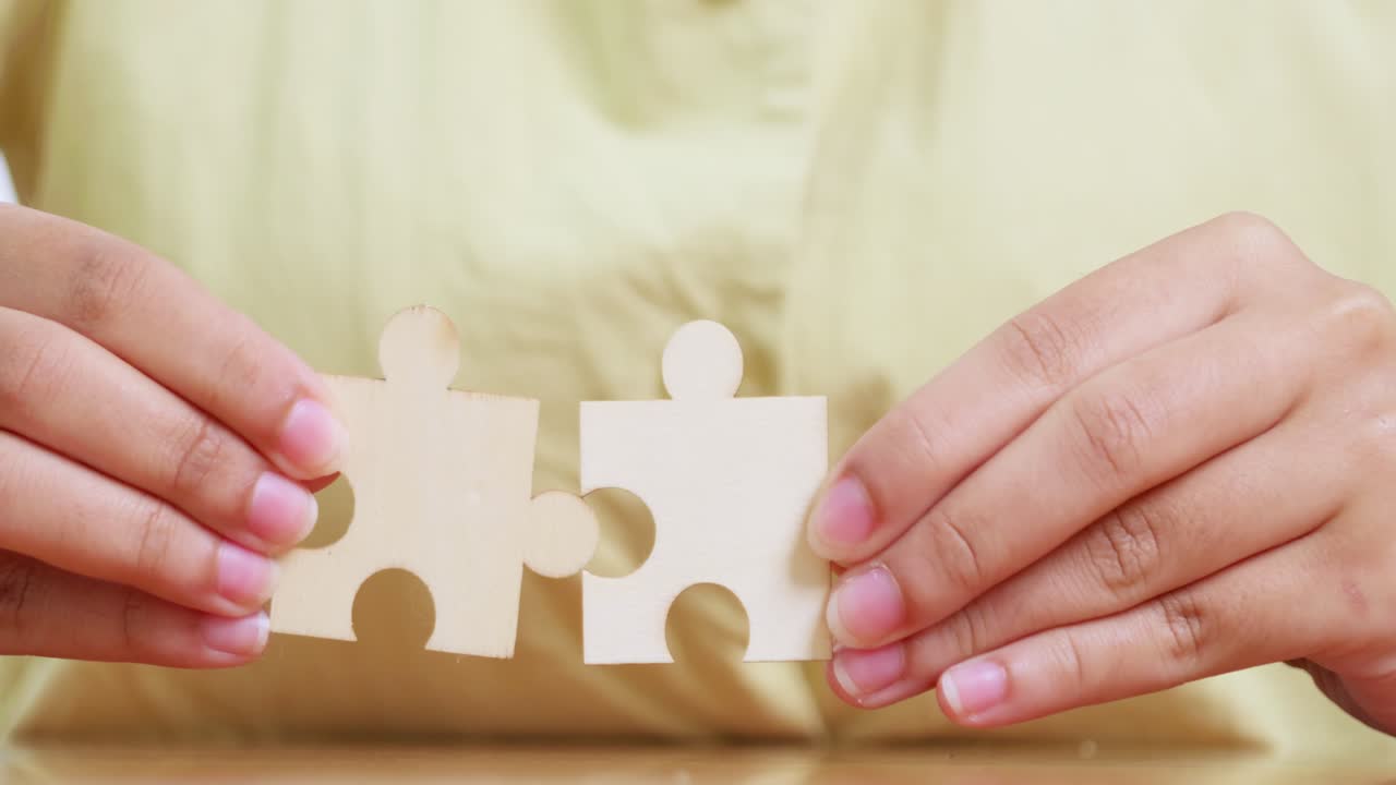 Participants engage a hands- workshop solving puzzles to enhance teamwork and creativity