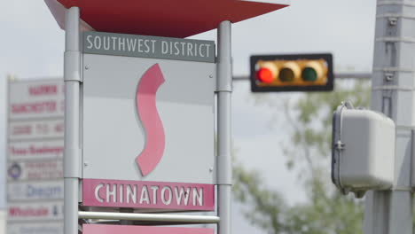 Schild-Im-Südwestlichen-Bezirk-Chinatown-In-Houston,-Texas