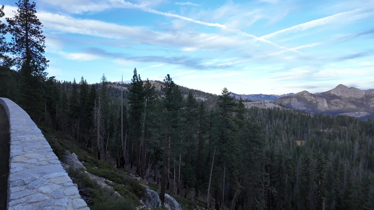 The viewpoint captures both the immensity and detail of Yosemite’s terrain, from distant peaks to the valley floor