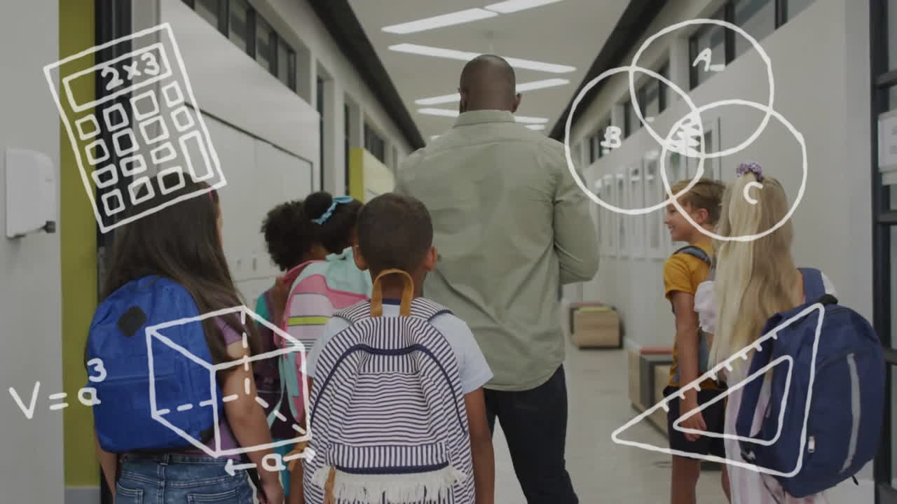 animación de iconos escolares sobre diversos escolares y maestro masculino en el pasillo de la escuela