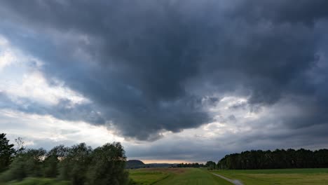 A-walk-along-the-river-Elbe